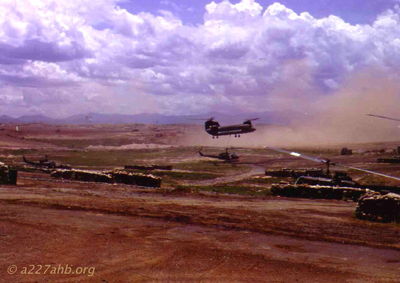 Chinook slinging UH-1H
Howard Burbank Photo
