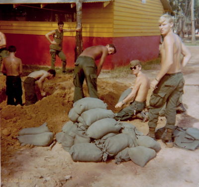 Unknowns
Wayne Carlisle Photo
