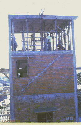  Phan Thiet building; note the irregular and bent uprights. '67 
JP Edwards Photo
