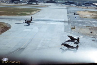 A1E Spads & C7 Caribou
Bob Witt Photo

Da Nang AFB 1968

