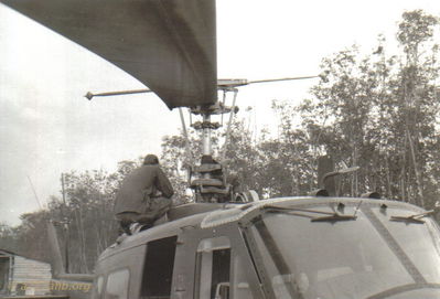 Flight Line Maintenance
Wayne Trucke Photo
