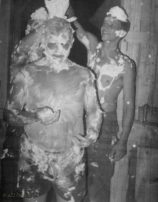 Shaving Cream Party
Mickey Barry Photo
Lai Khe

