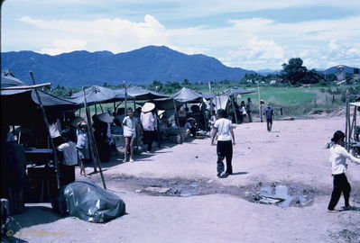 Vendors outside LZ Judy
Bob Kelly Photo
