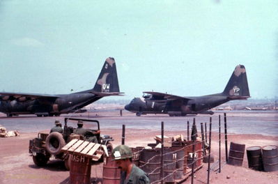 Phouc Vinh Airstrip
Bob Witt Photo

C -130's at Phouc Vinh airstrip. Early 1969

