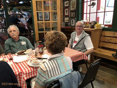 Welcome Dinner at the Caney Fork Valley Grill
Photo by Lillian Burbank
